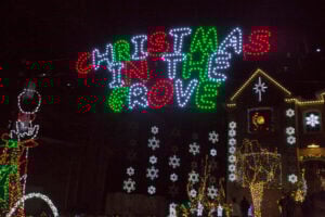 Httpschristmas Lights New.s3.Amazonaws.comuploadsdisplay Picture13519022Citg2016 107