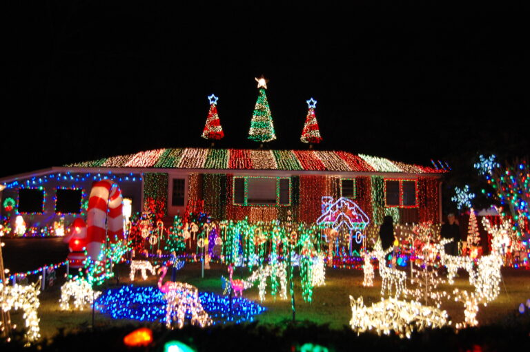 Httpschristmas Lights New.s3.Amazonaws.comuploadsdisplay Picture163872382 5 1638 141210121812593946