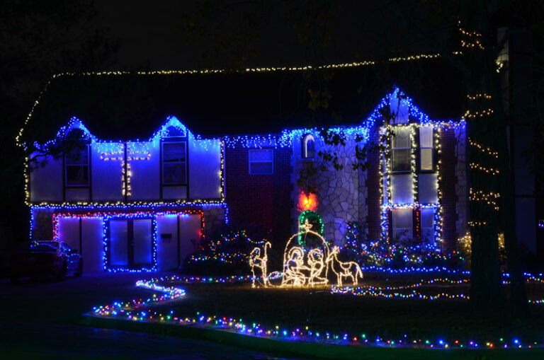 Httpschristmas Lights New.s3.Amazonaws.comuploadsdisplay Picture165356172 5 1653 1212090436583449533