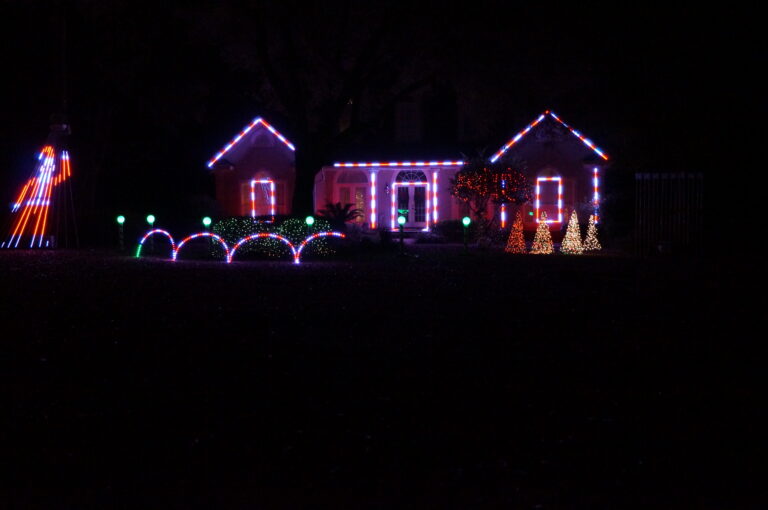 Httpschristmas Lights New.s3.Amazonaws.comuploadsdisplay Picture198175802 5 1981 1501060733263576890