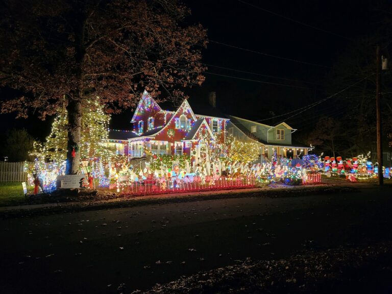 Fanwood's Famous Christmas House